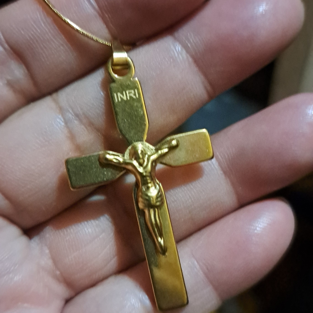 Gold Tone Crucifix Pendant Necklace - Religious Cross